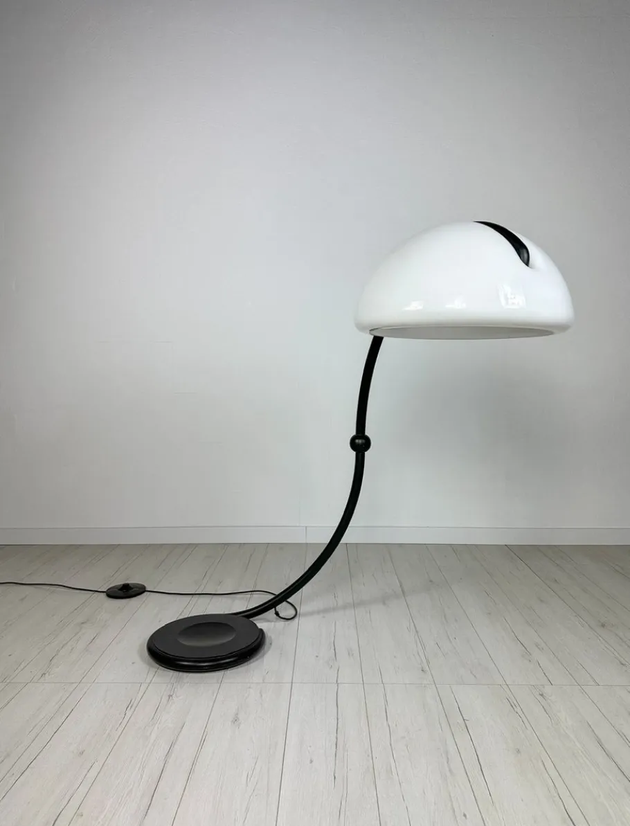 Pamono Vintage Italian Black Serpente Floor Lamp by Elio Martinelli for Martinelli Luce, 1960s