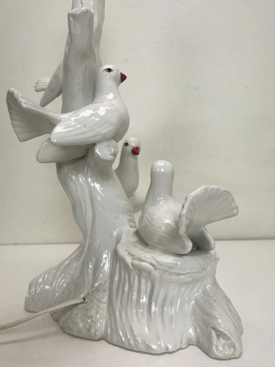 Sale Pamono Vintage Italian Ceramic Bird Table Lamp with Doves, 1960s