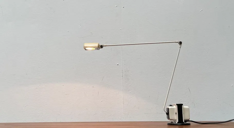 Clearance Pamono Vintage Italian Daphine Table Lamp by Tommaso Cimini for Lumina, 1970s