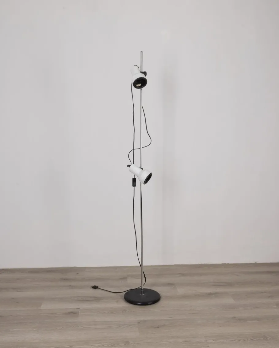 Sale Pamono Vintage Italian Floor Lamp in White Metal, 1970s