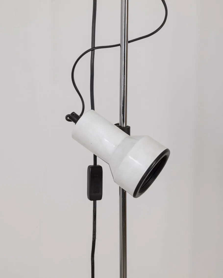 Sale Pamono Vintage Italian Floor Lamp in White Metal, 1970s