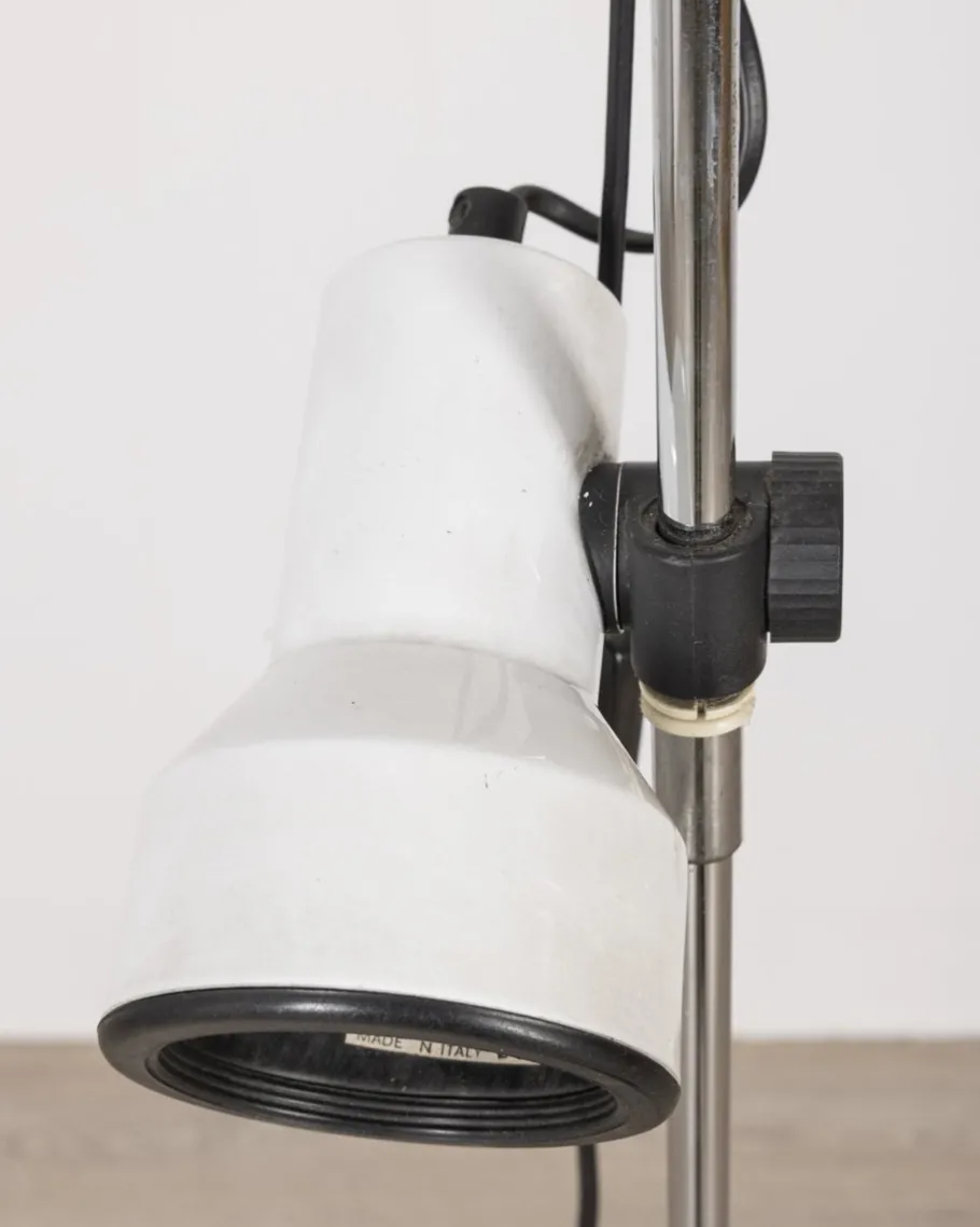 Sale Pamono Vintage Italian Floor Lamp in White Metal, 1970s