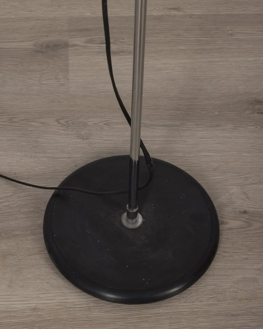 Sale Pamono Vintage Italian Floor Lamp in White Metal, 1970s