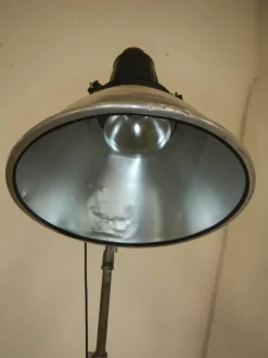 Pamono Vintage Italian Industrial Tripod Floor Lamp, 1970s