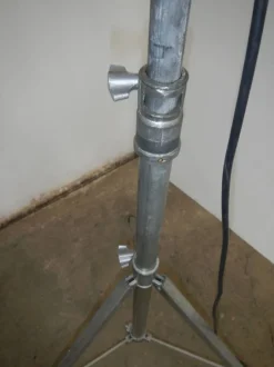 Pamono Vintage Italian Industrial Tripod Floor Lamp, 1970s