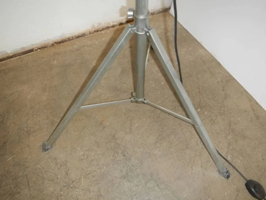 Pamono Vintage Italian Industrial Tripod Floor Lamp, 1970s