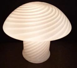 Clearance Pamono Vintage Italian Mushroom-Shaped Table Lamp by Vetri Murano, 1970s