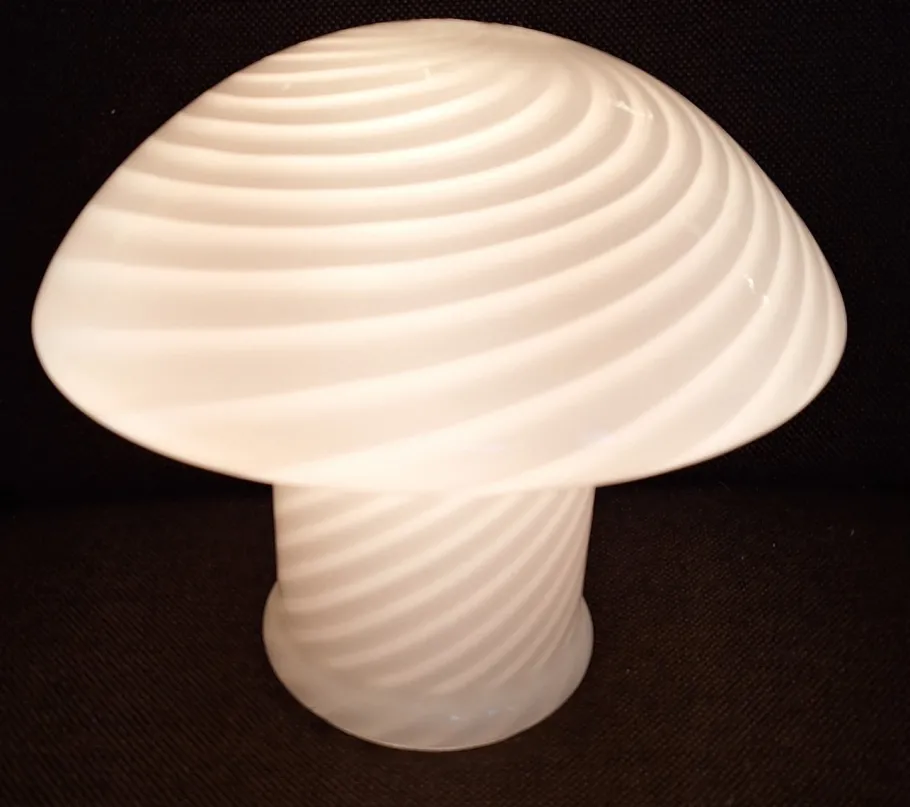 Clearance Pamono Vintage Italian Mushroom-Shaped Table Lamp by Vetri Murano, 1970s
