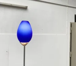 Discount Pamono Vintage Italian Postmodern Glass Floor Lamp from Lucente