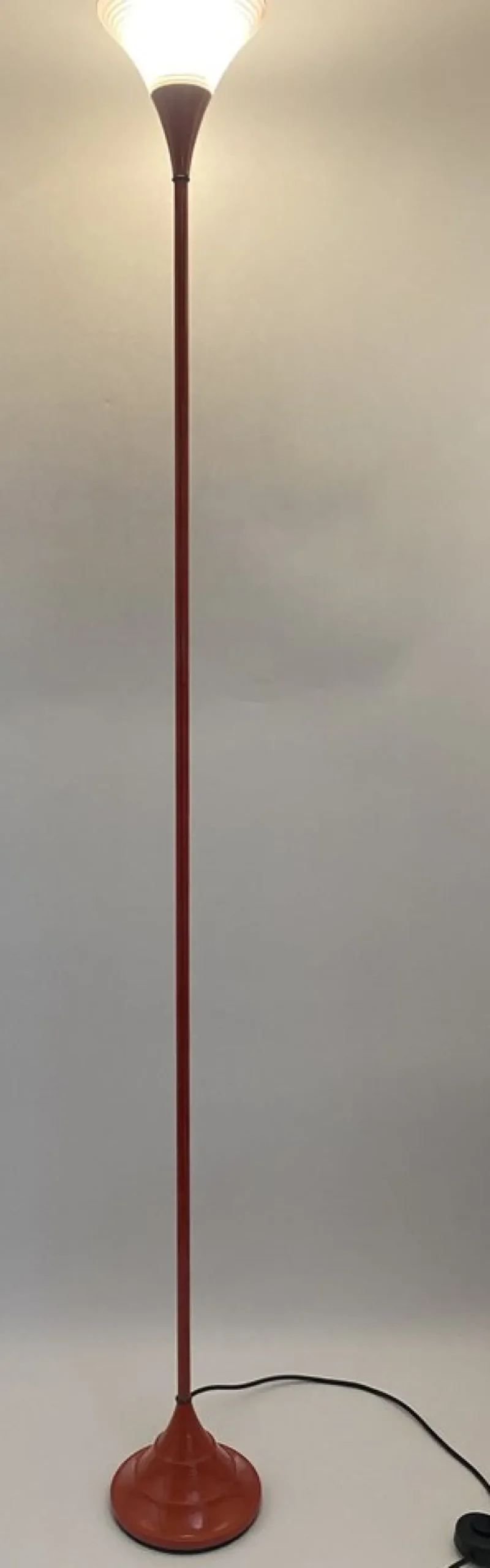 Discount Pamono Vintage Italian Red Floor Lamp with Funnel-Shaped Glass Shade, 1980