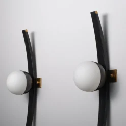 Discount Pamono Vintage Italian Sconces in Brass and Black Lacquered Wood from Stilnovo, 1950s, Set of 2