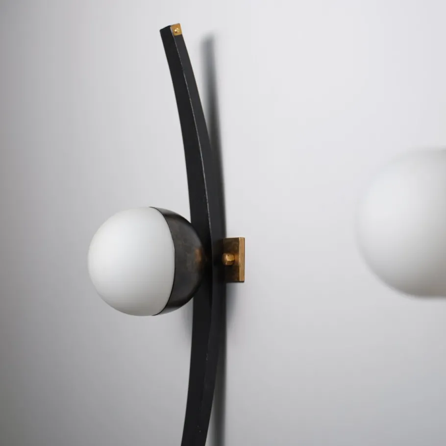 Discount Pamono Vintage Italian Sconces in Brass and Black Lacquered Wood from Stilnovo, 1950s, Set of 2