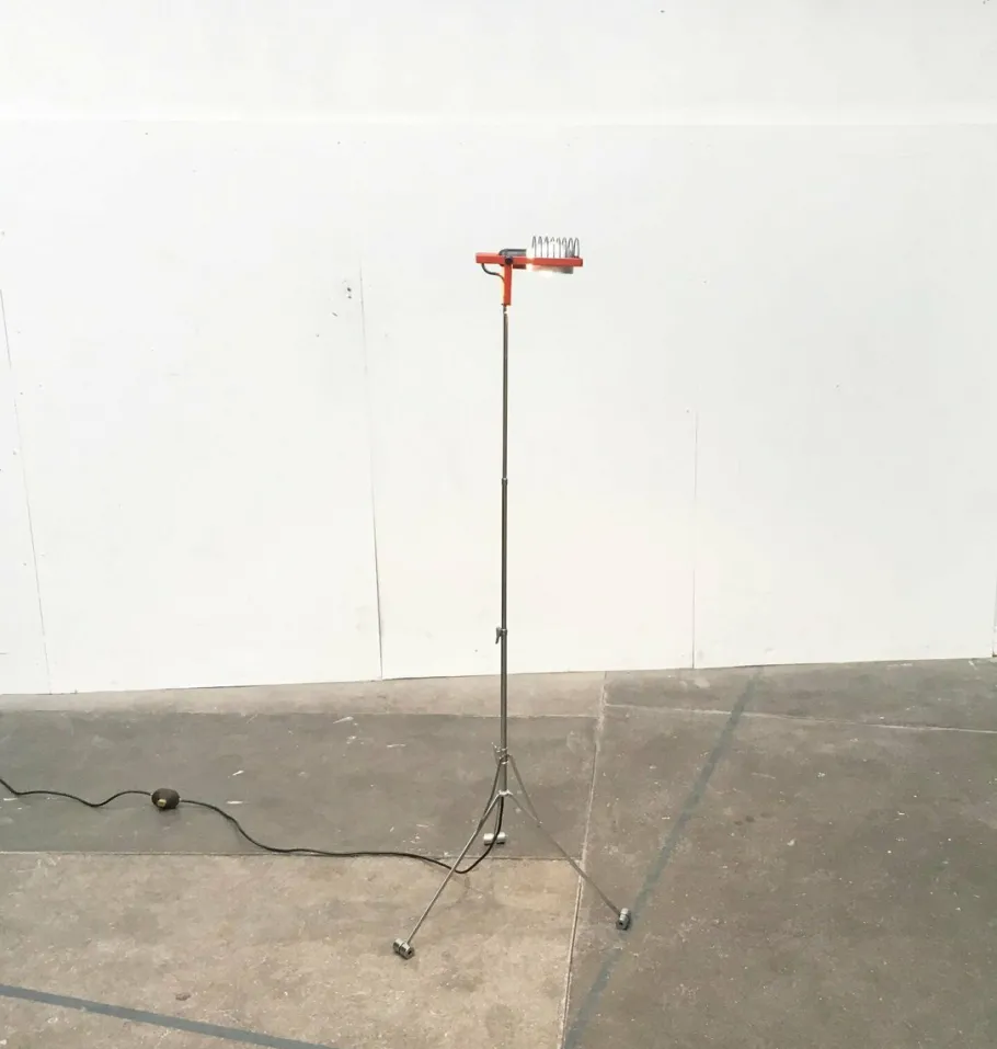 Best Pamono Vintage Italian Sintesi Terra Foldable Tripod Floor Lamp by Ernesto Gismondi for Artemide, 1970s