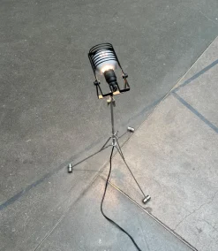 Outlet Pamono Vintage Italian Sintesi Terra Foldable Tripod Floor Lamp by Ernesto Gismondi for Artemide, 1970s