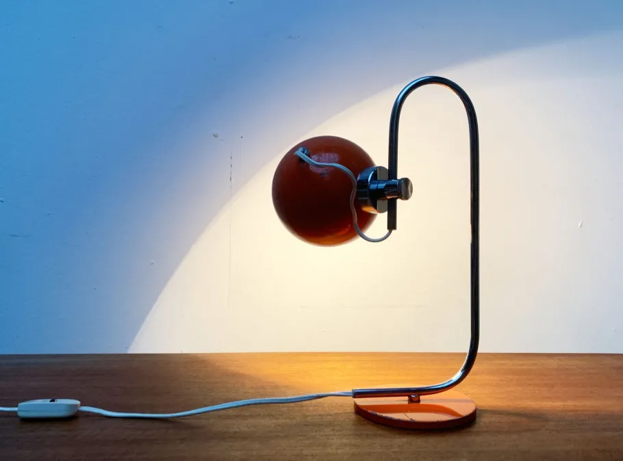 New Pamono Vintage Italian Space Age Magnetic Table Lamp
