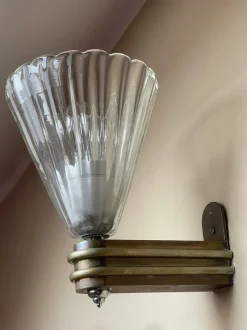 New Pamono Vintage Italian Torpedo Wall Lights in Fluted Glass and Polished Brass, 1930s, Set of 2