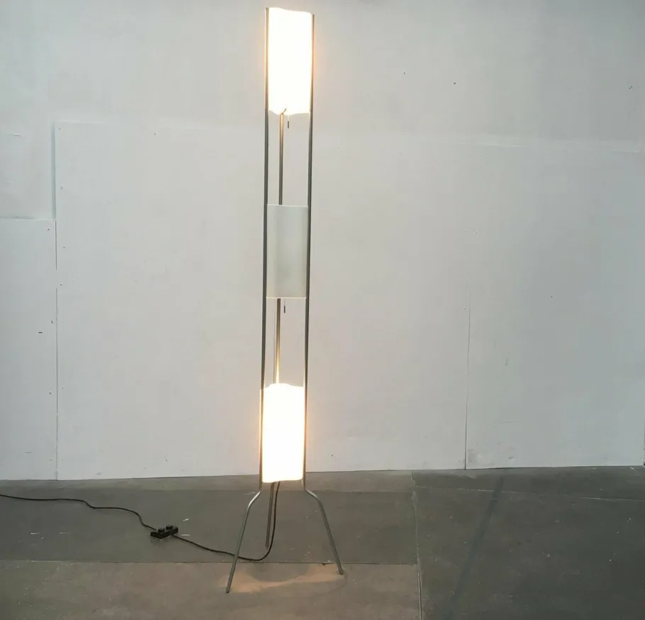 Clearance Pamono Vintage Italian Totem Terra Floor Lamp by Valerio Bottini for Foscarini
