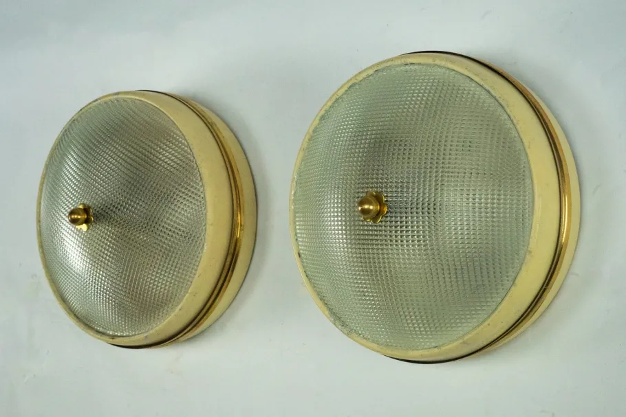 Best Pamono Vintage Italian Wall Lamps in Glass with Brass and Lacquer by Lumi Milano, 1950, Set of 2