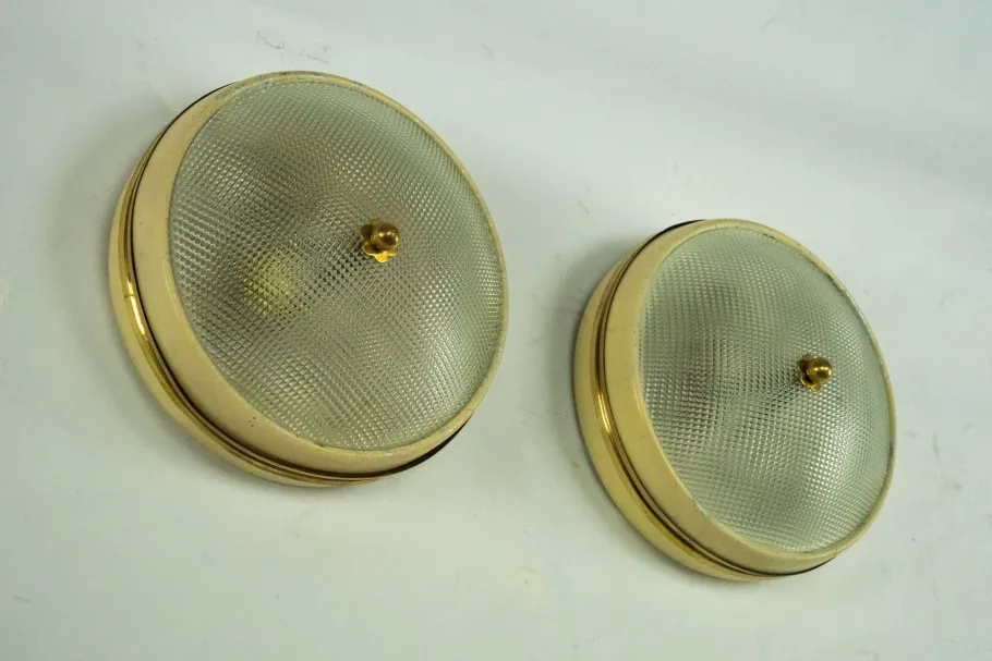 Best Pamono Vintage Italian Wall Lamps in Glass with Brass and Lacquer by Lumi Milano, 1950, Set of 2