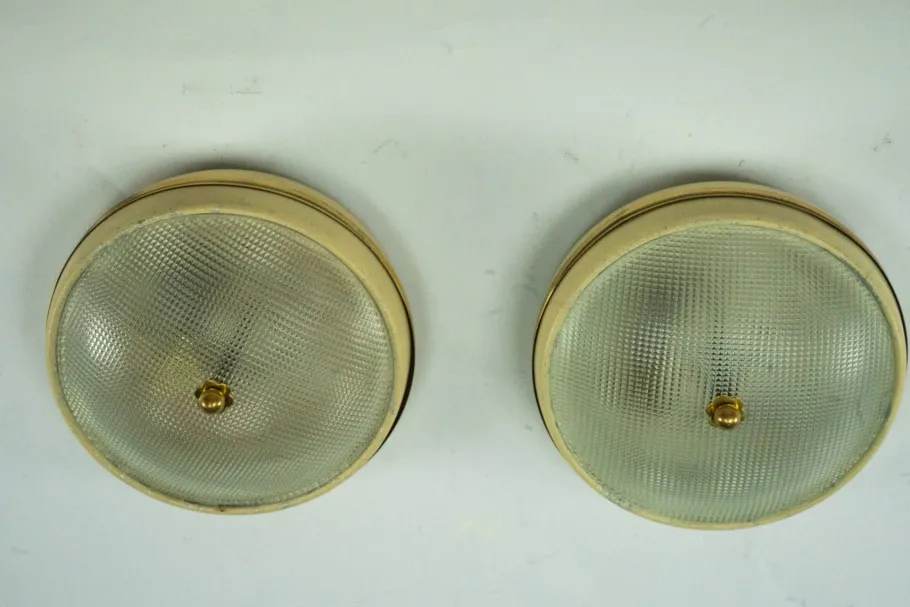 Best Pamono Vintage Italian Wall Lamps in Glass with Brass and Lacquer by Lumi Milano, 1950, Set of 2