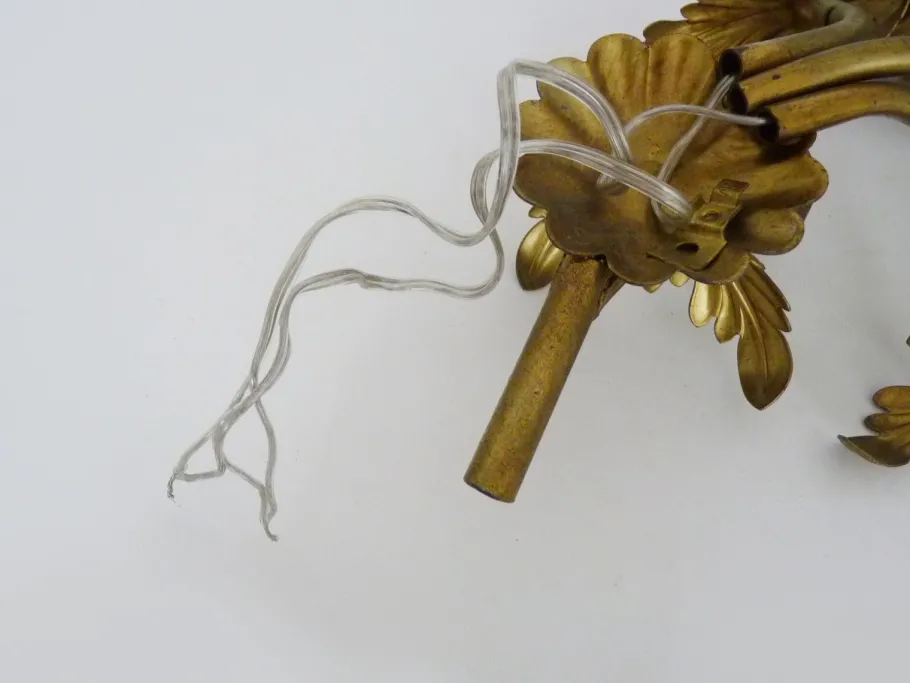 Sale Pamono Vintage Italian Wall Light in Gilded Wood, 1970s