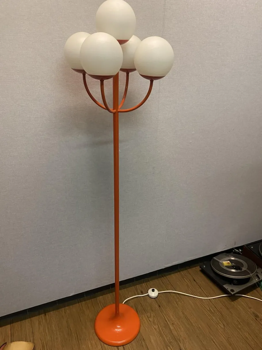 Sale Pamono Vintage Metal Floor Lamp in Orange from Kaiser Idell / Kaiser Leuchten, 1960s
