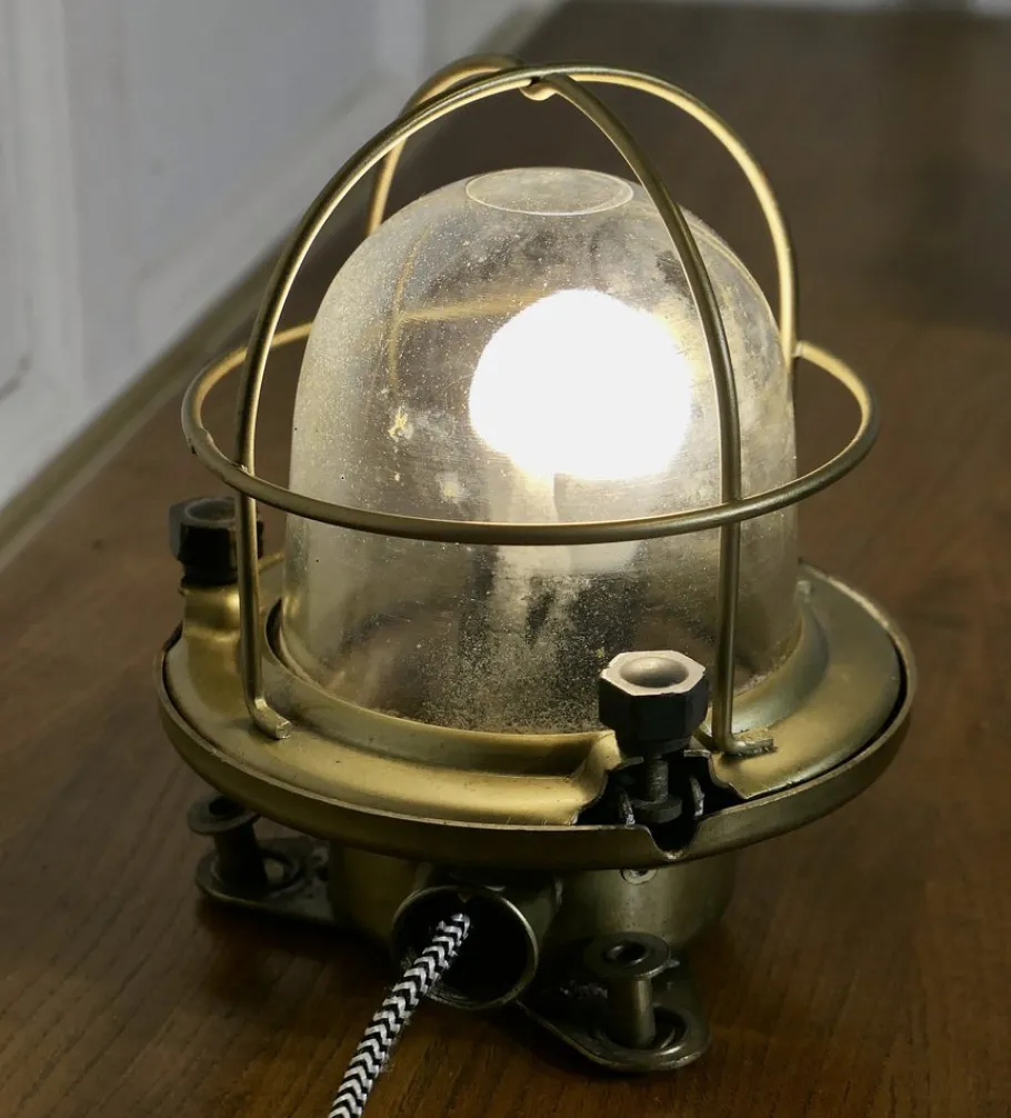 New Pamono Vintage Nautical Brass Bulk Head Light, 1920s