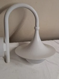 Pamono Vintage Outdoor Wall Lamp in White Painted Metal and Opaque White Glass Shade, 1980s