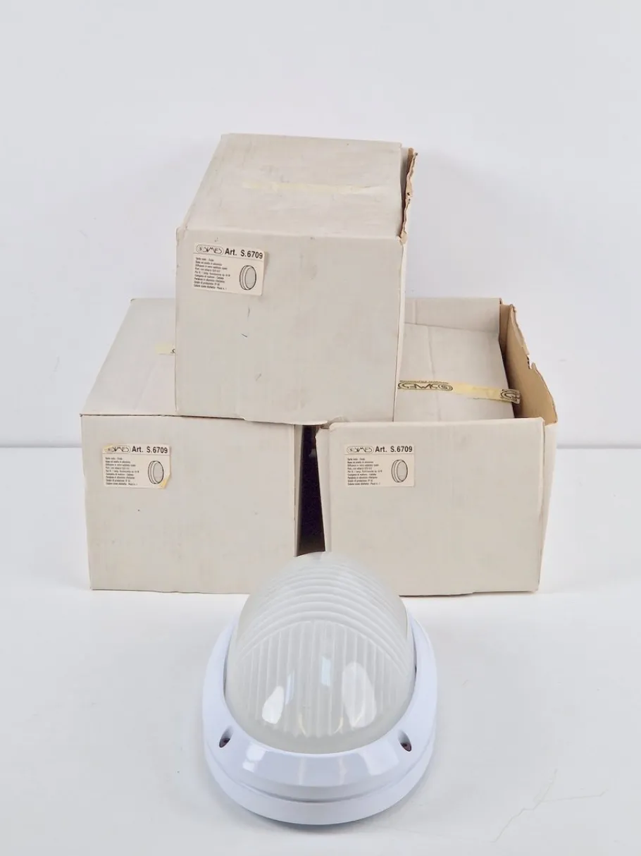 Clearance Pamono Vintage Oval Outdoor Wall Lamp by Simes Vedo, 1980s, Set of 4