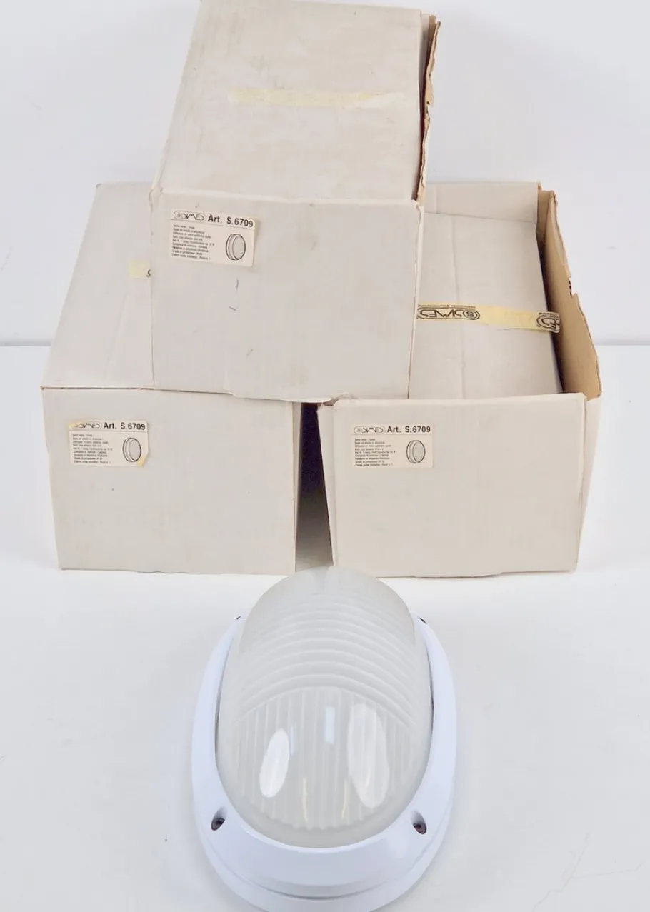Clearance Pamono Vintage Oval Outdoor Wall Lamp by Simes Vedo, 1980s, Set of 4