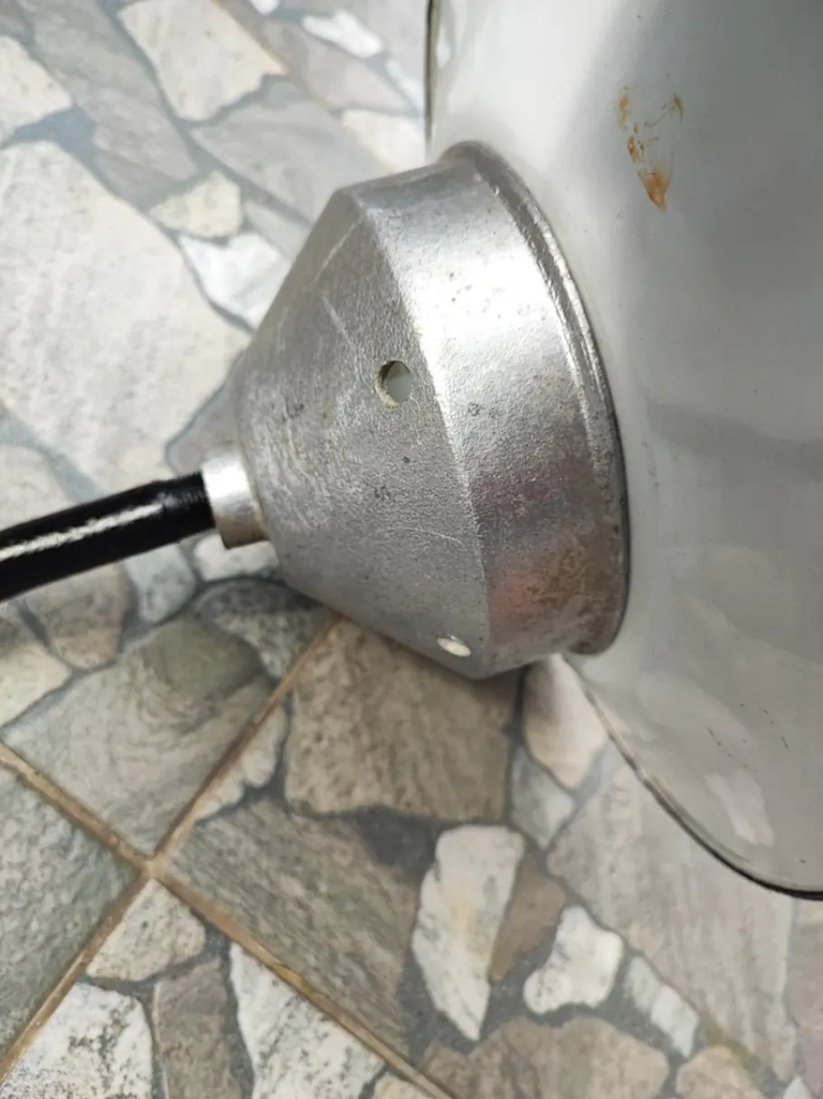 Hot Pamono Vintage Pre-War Wall Lamp, 1920s