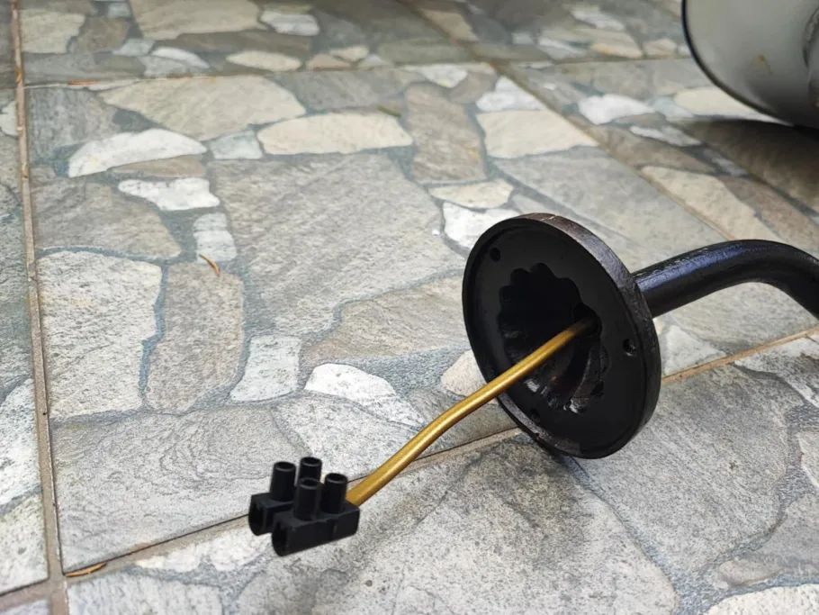 Hot Pamono Vintage Pre-War Wall Lamp, 1920s