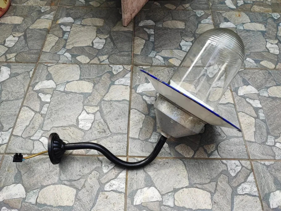 Hot Pamono Vintage Pre-War Wall Lamp, 1920s