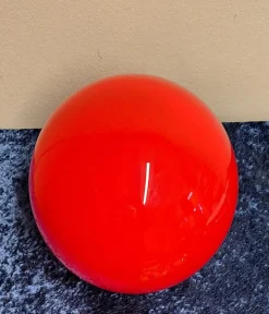 Discount Pamono Vintage Red Glass Ball Table Lamp from Honsel, 2000s