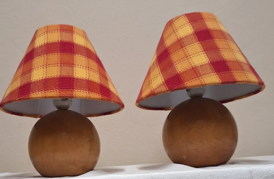 New Pamono Vintage Round Yew Wood Table Lamps with Handmade Fabric Shade, 1980s, Set of 2