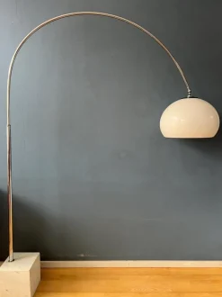 Discount Pamono Vintage Space Age Arc Floor Lamp with White Mushroom Shade and Marble Base from Guzzini