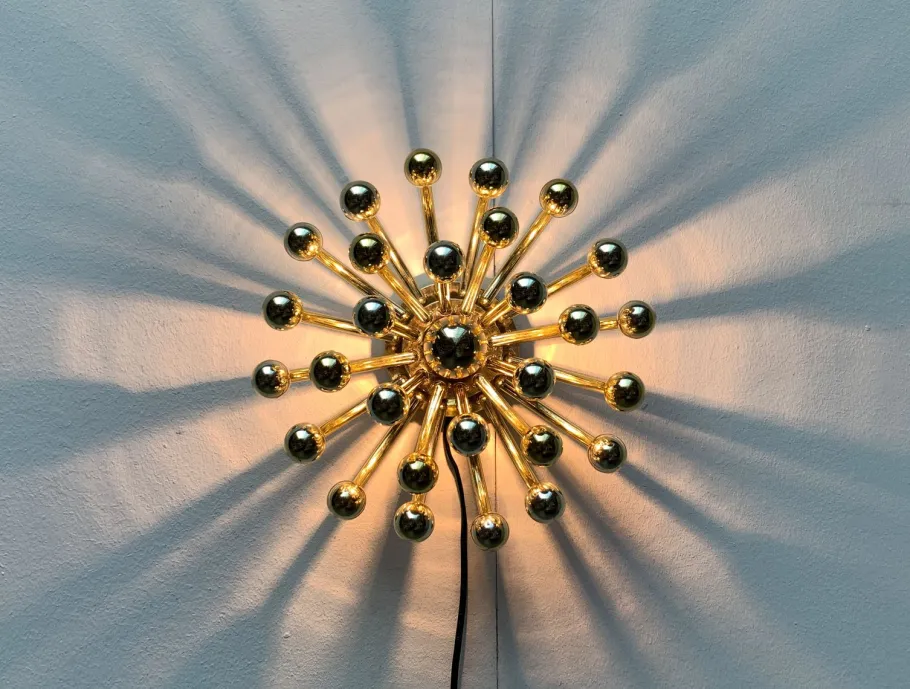 Hot Pamono Vintage Space Age Italian Pistillino Wall Lamp by Studio Tetrarch for Valenti Luce, 1970s
