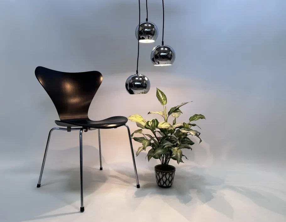 Discount Pamono Vintage Space Age 3-Light Chromed Metal Ball Cascading Hanging Lamp