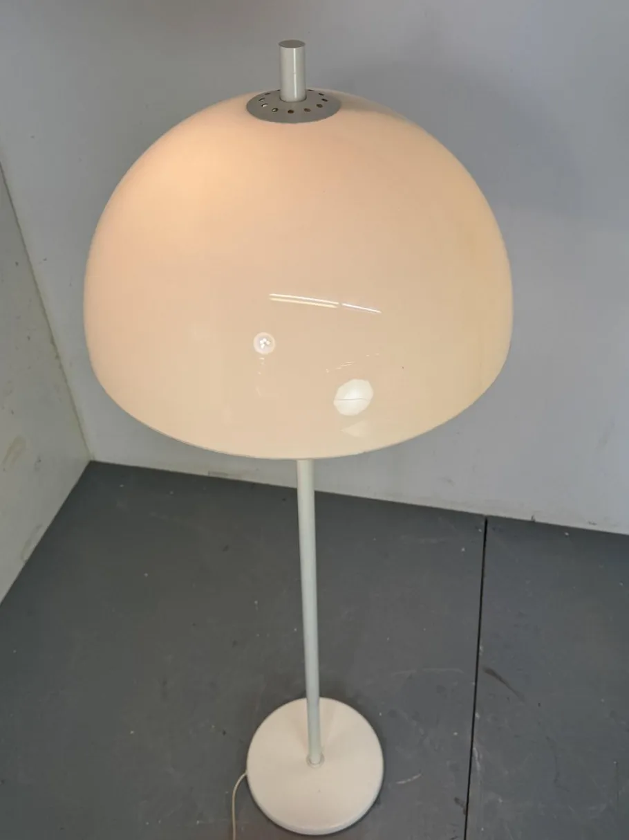 Best Pamono Vintage Space Age Modernist White Mushroom Shape Floor Lamp from Dijkstra Lampen, 1970s