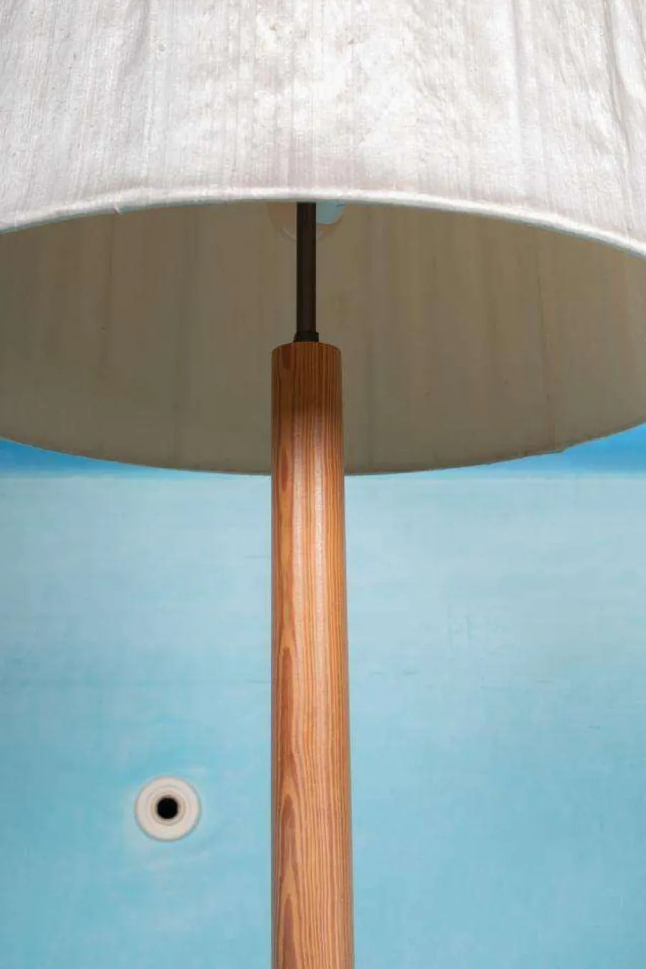 Outlet Pamono Vintage Swedish Wooden Floor Lamp with Pleated Shade, 1960s