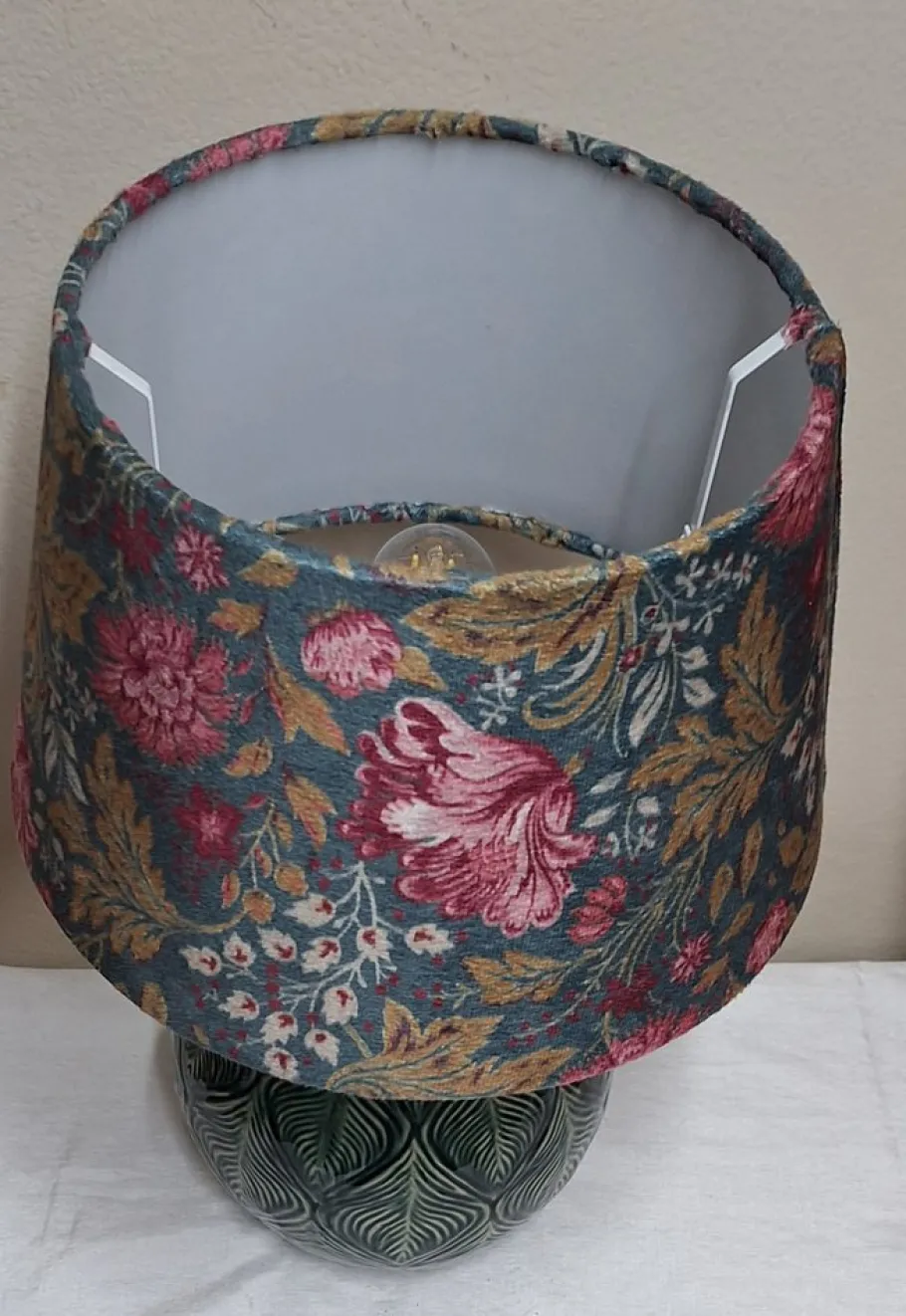 Discount Pamono Vintage Table Lamp with Green Ceramic Base by Lamplove, 1990s