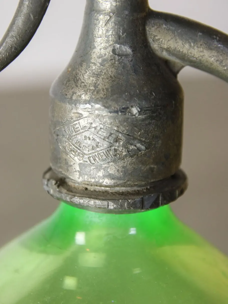 Discount Pamono Vintage Uranium Glass Syphon Table Lamp from Welker, 1938