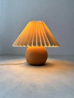 Hot Pamono Vintage Wooden Table Lamp, 1970s