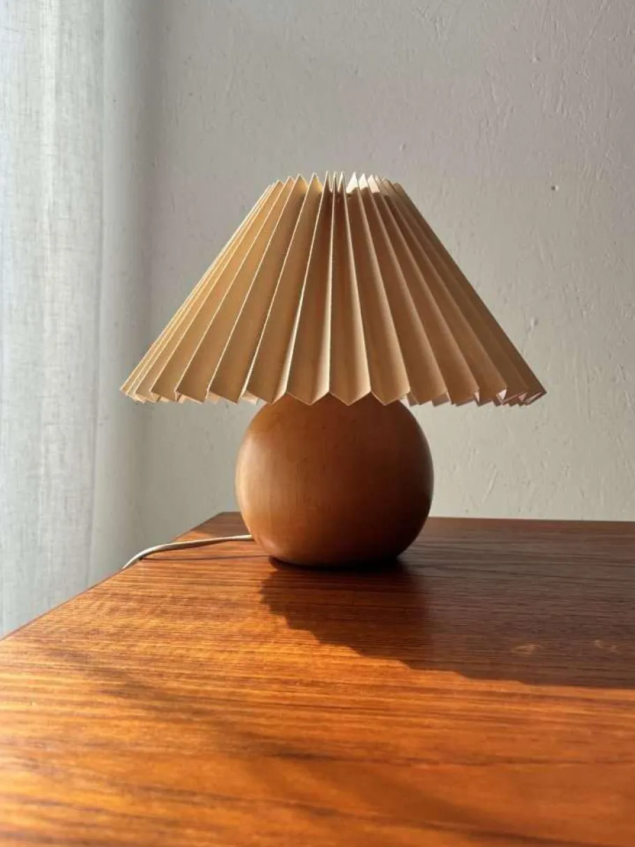 Hot Pamono Vintage Wooden Table Lamp, 1970s