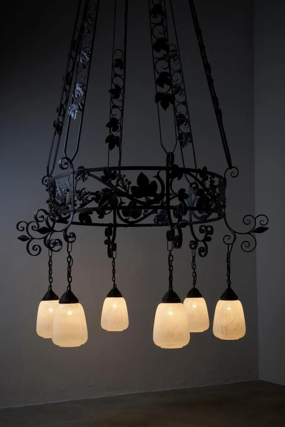 New Pamono Vintage Wrought Iron Chandelier with Wine Leaves, 1920s