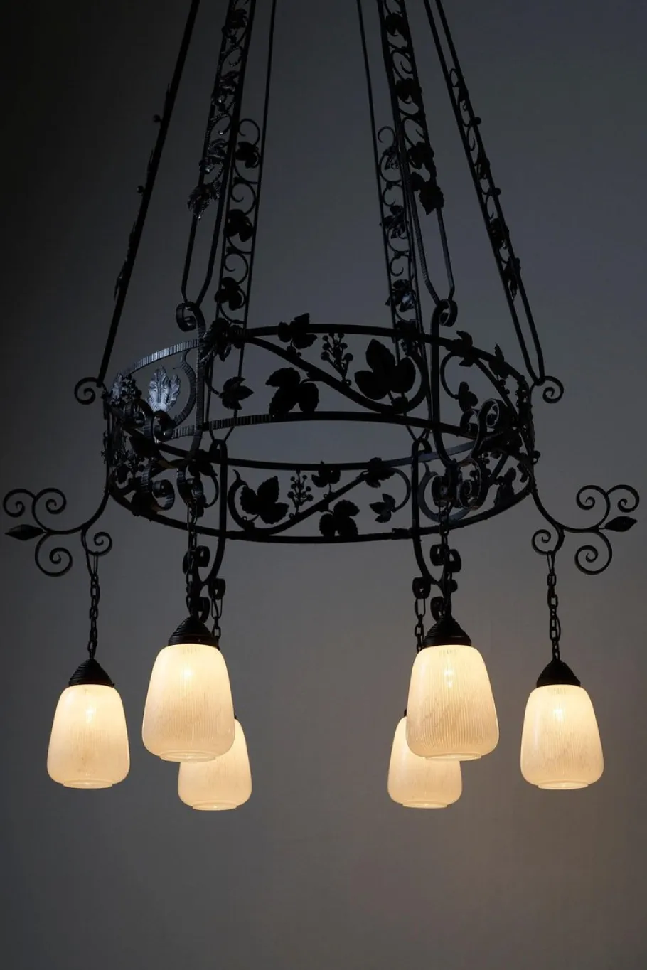 New Pamono Vintage Wrought Iron Chandelier with Wine Leaves, 1920s
