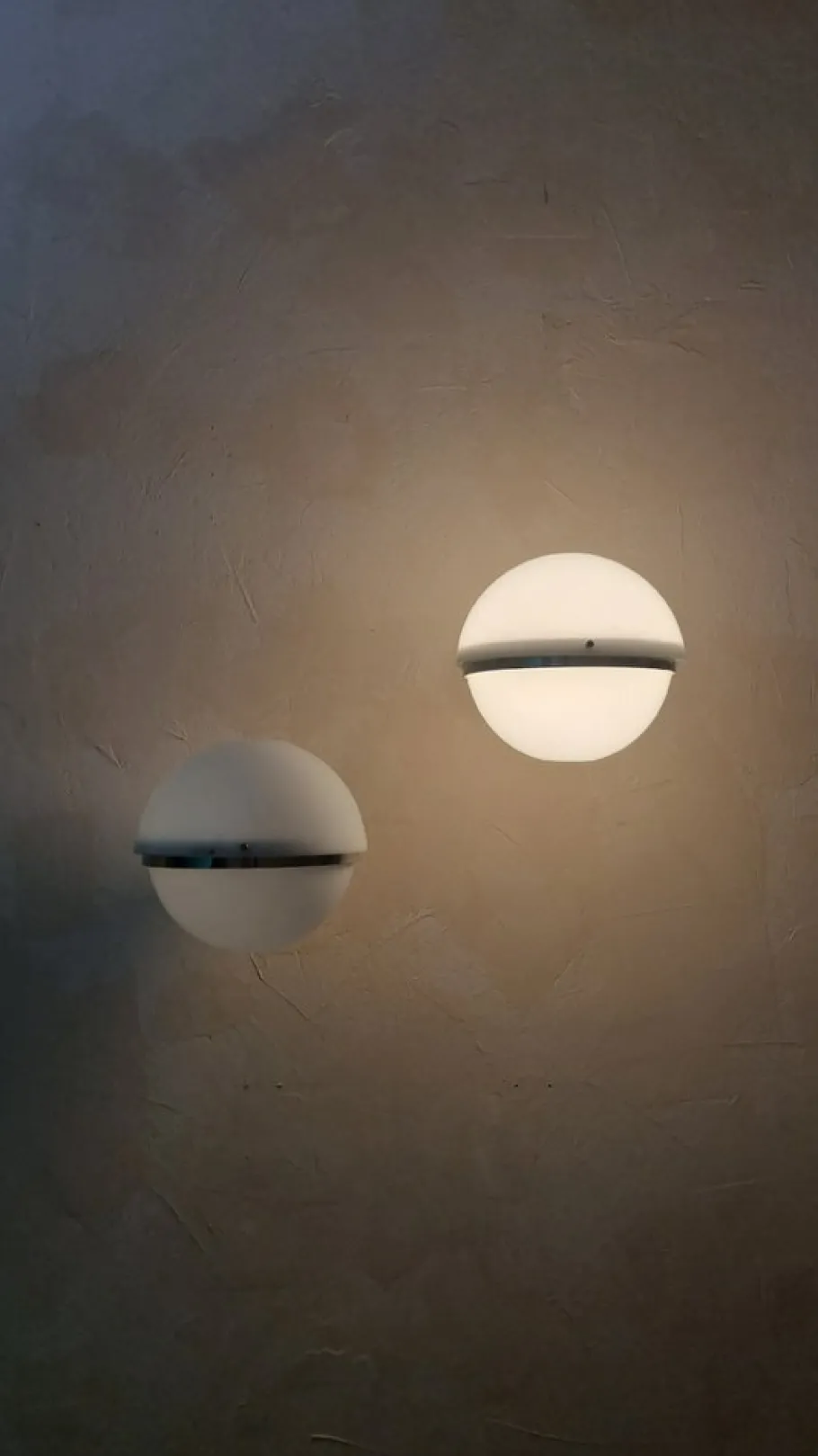 Hot Pamono Wall Lights by Harvey Guzzini for Guzzini, 1969, Set of 2