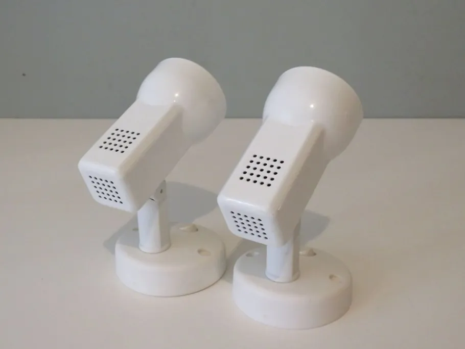 New Pamono Wall Spotlights in White Lacquered Metal from Massive, Belgium, 1970s, Set of 2