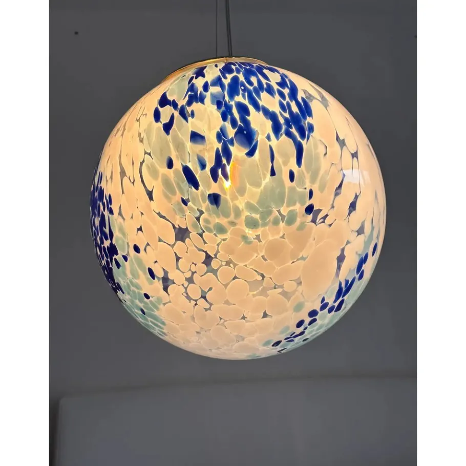 New Pamono White and Blue Spots Sphere Pendant Light in Murano Glass by Simoeng