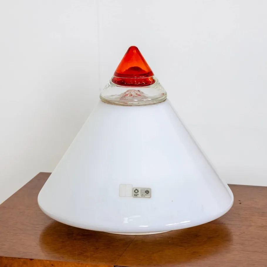 Outlet Pamono White and Red Glass Table Lamp by Leucos, Italy, 1960s